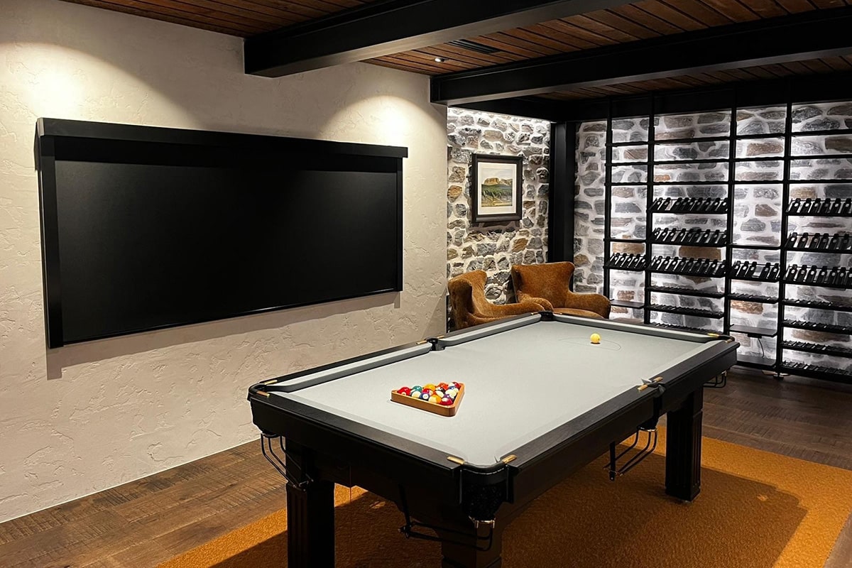 Underground concrete leisure retreat