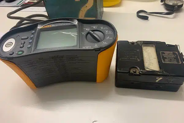 insulation and continuity tester