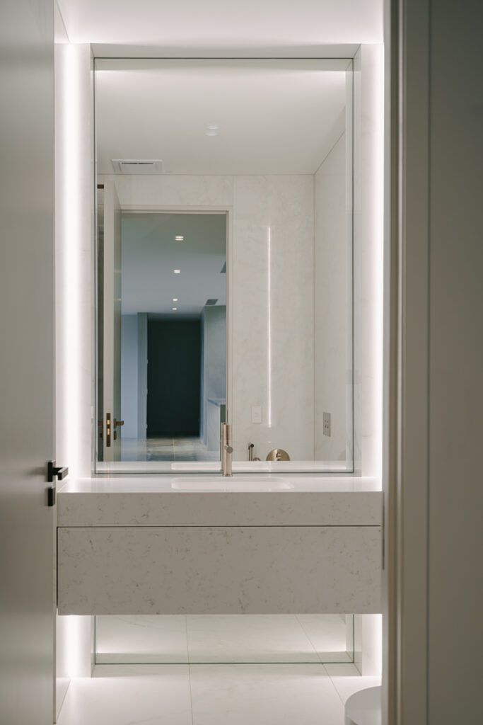 bw henderson residential bathroom led
