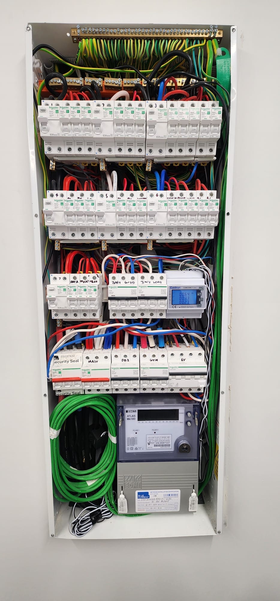 bw henderson circuit breaker